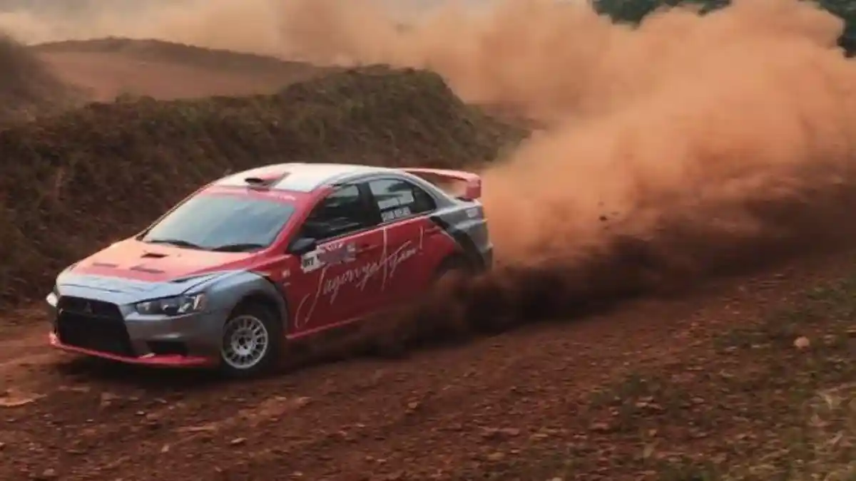 Sean Gelael Bisa Imbangi Rizal Sungkar di Hari Pertama Merdeka Sprint Rally 2018