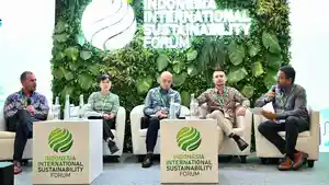 Diskusi-panel-bertajuk-Catalyzing-Hydrogen-Solutions-for-888.jpg