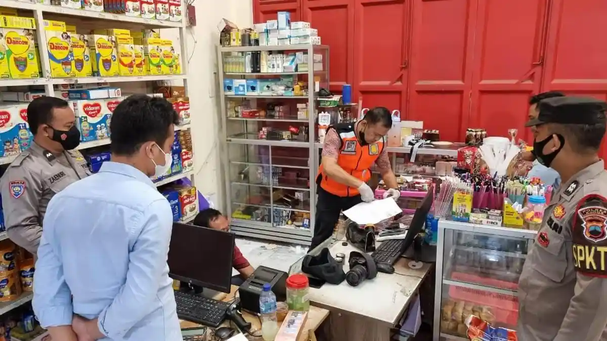 Pencuri di Kudus Gasak Rokok Senilai Rp26 Juta dan Hilangkan Jejak dalam Rekaman CCTV, Kok Bisa?