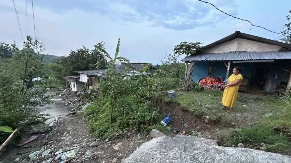 Tidak Ada Kepastian, Warga Sekip Semarang Tinggalkan Pengungsian, Pilih Bertahan di Zona Tanah Gerak
