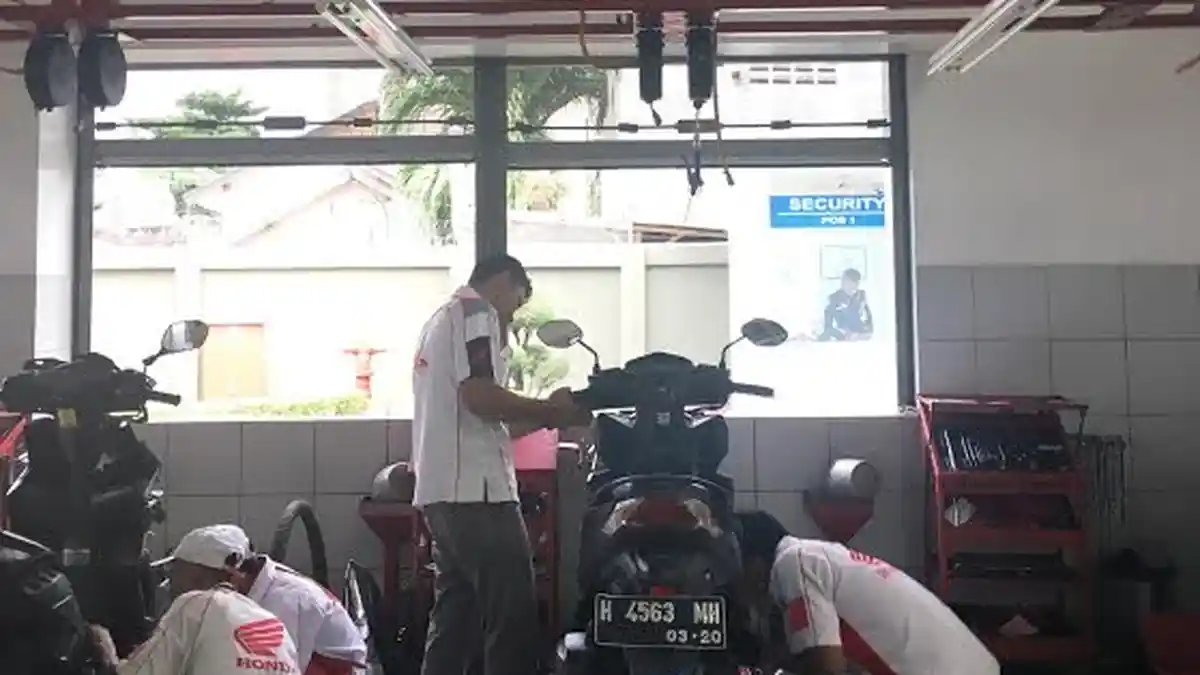 Selama Ramadan, AHASS Buka Lebih Pagi