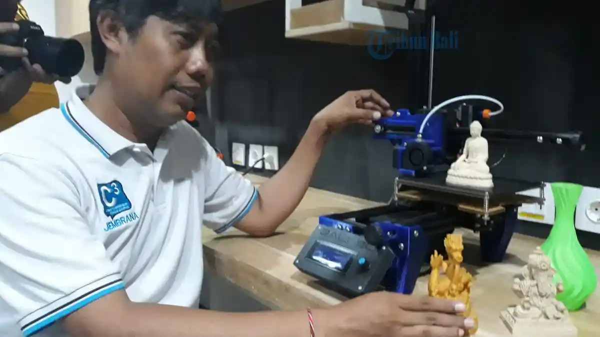 Swastika dan Tim Kembangkan 3D Printer di Bali, Bisa Cetak Patung Hingga Cetakan Kue