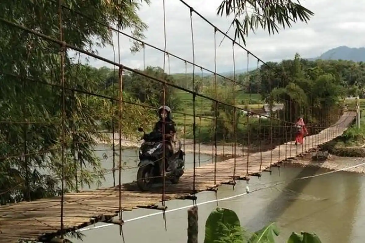 30 Tahun Bikin Warga yang Melintas Waswas, Jembatan Ngembik Magelang Mulai Dibangun Permanen