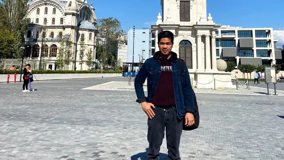 CERITA Ahmad Zikri, Jalani Ramadan di Turki, Rindu Ikan Asam Padeh dan Nasi Putih Buatan Sang Kakak