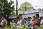 Tata-Cara-dan-Bacaan-Niat-Salat-Idul-Adha-2024-Hari-Ini-Senin-17-Juni-Tulisan-Latin-dan-Arab.jpg