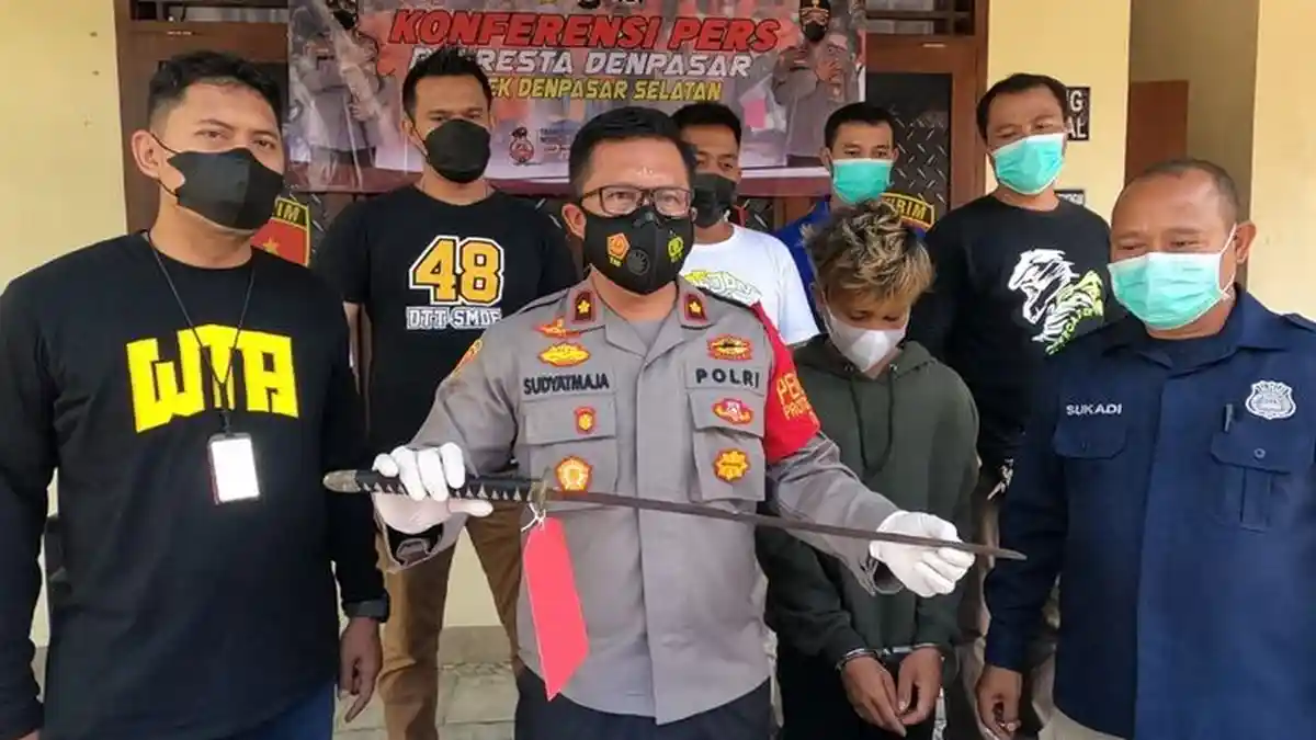 Mabuk dan Bawa Pedang di Pemukiman, YS Diciduk