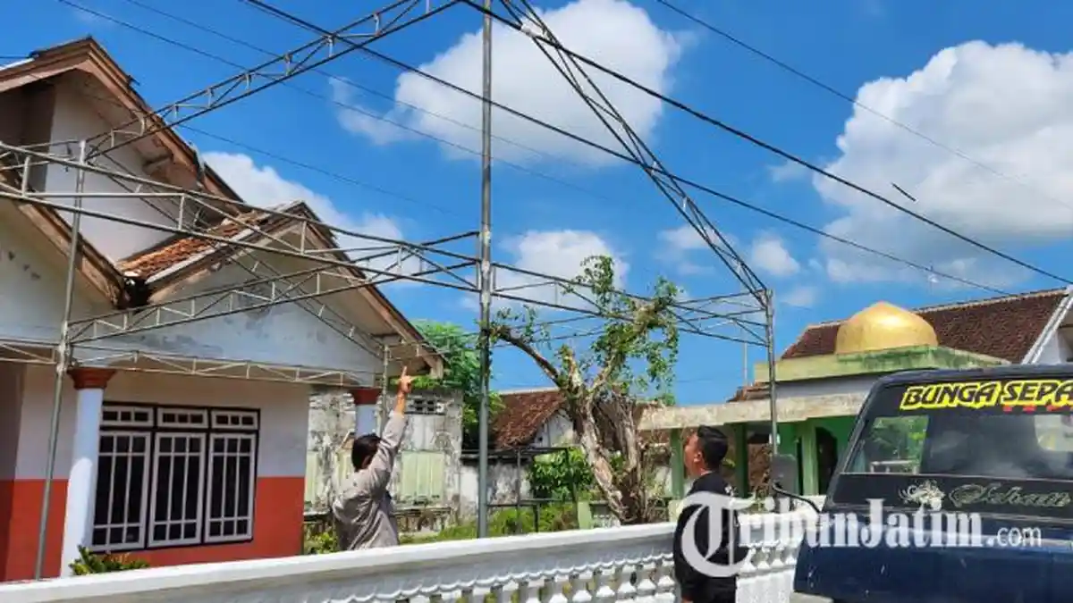 Nasib Tragis Pria di Jember Pasang Tenda Reuni Keluarga, Sempat Terjatuh dari Ketinggan 3 Meter