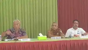 Ketua-Panitia-Pelantikan-Bupati-dan-Wabup-Malaka-Dr-Bernando-Seran-kiri.jpg