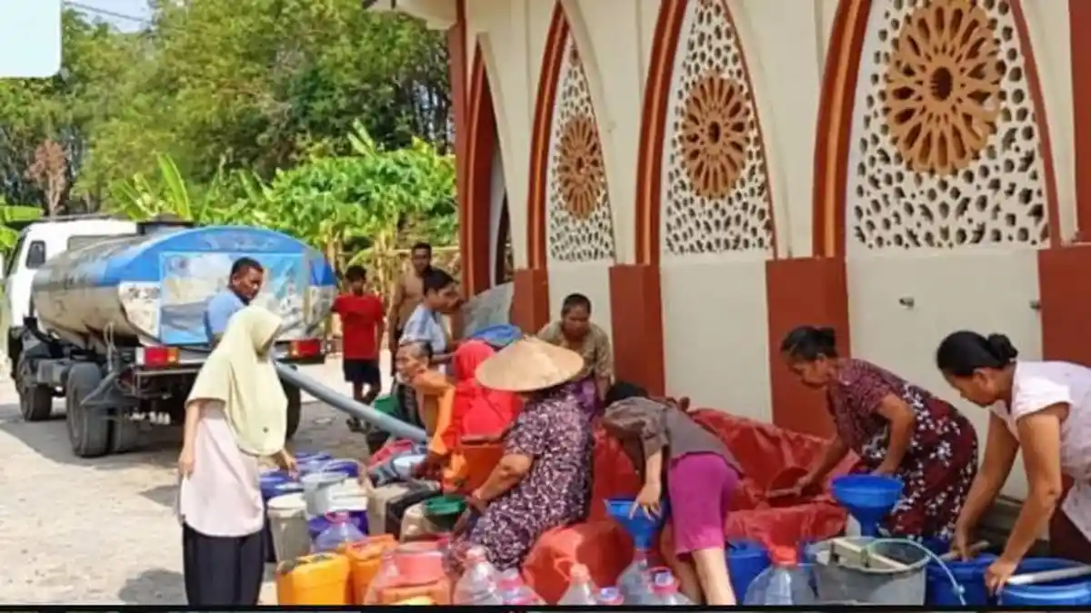 Kekeringan di Bojonegoro, BPBD Distribusikan 225 Ribu Liter Air Setiap Hari