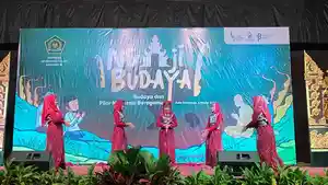 Tari-Hikayat-Awi-dari-Sanggar-Seni-al-Badar-Jembrana-ketika-tampil-dalam-acara-Ngaji-Budaya.jpg