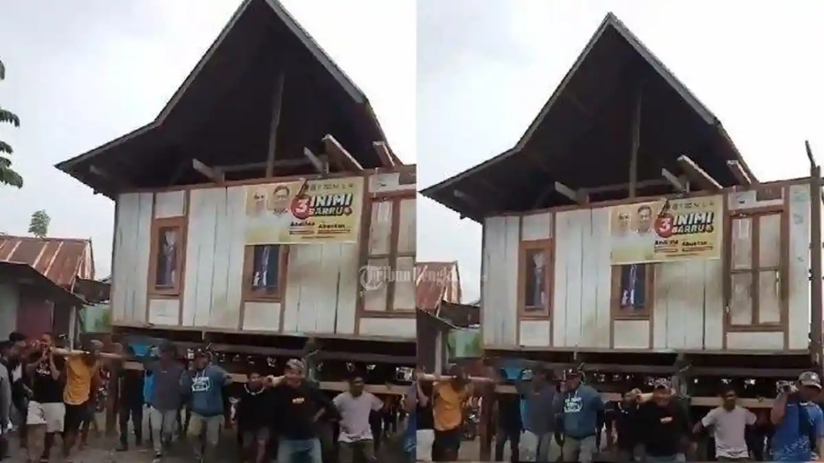 Warga Gotong Royong Pindahkan Rumah Kayu, Viral Karena Perbedaan Dukungan Politik