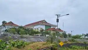 Gedung-DPRD-Kepri-6888.jpg