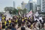 AKSI DEMO Berlanjut, Mahasiswa Kembali Datangi Istana Desak Hentikan MBG dan Kopdes Merah Putih