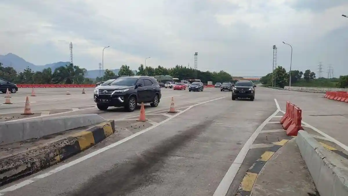 Makin Ramai, Puncak Arus Nataru di GT Palimanan Tol Cipali Diprediksi Terjadi Hari Ini