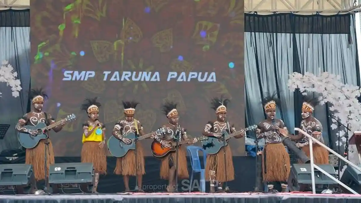 Tampil di Festival Budaya Mimika 2026, Siswa SMP SATP Boyong Dua Gelar