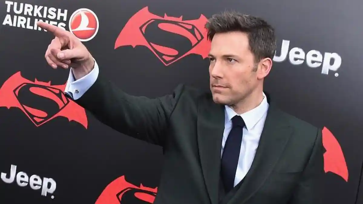 Ben Affleck Rayakan Ulang Tahun Ke-48, Aktris Ana De Armas Beri Hadiah Mewah Motor BMW
