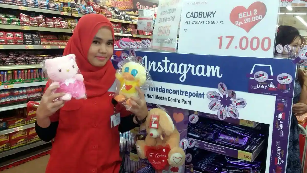 Hari Valentine, Beli Cokelat Gratis Boneka di LotteMart