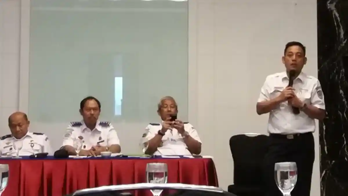 2016, Pemerintah Alokasikan Subsidi Rp 1,8 Triliun untuk Kereta Api