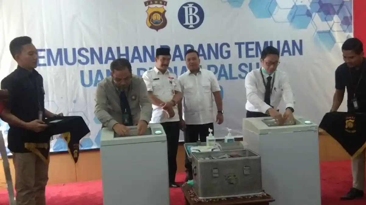 BI Jambi Musnahkan 9.000 Lembar Lebih Uang Palsu, Temuan Sejak 2012