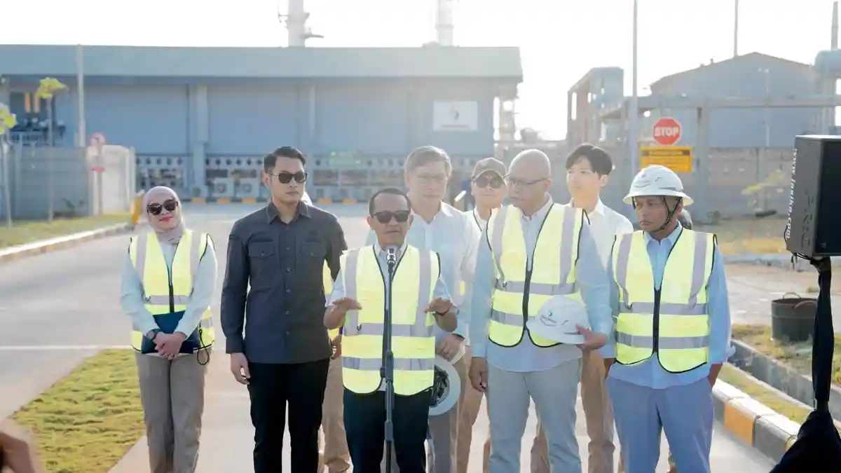Menteri Bahlil Resmikan Mini LNG Plant di Tuban untuk Kurangi Volume Impor - Tribunnews.com