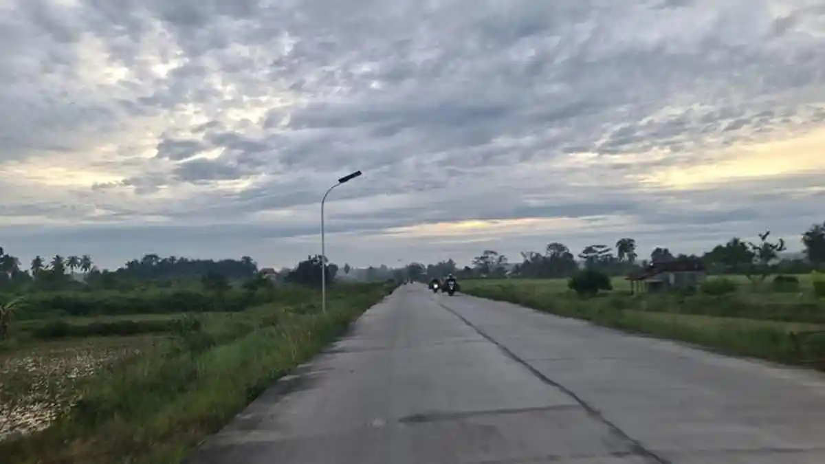 Prakiraan Cuaca OKU Timur 27 Desember 2025, Sebagian Besar Wilayah Diguyur Hujan