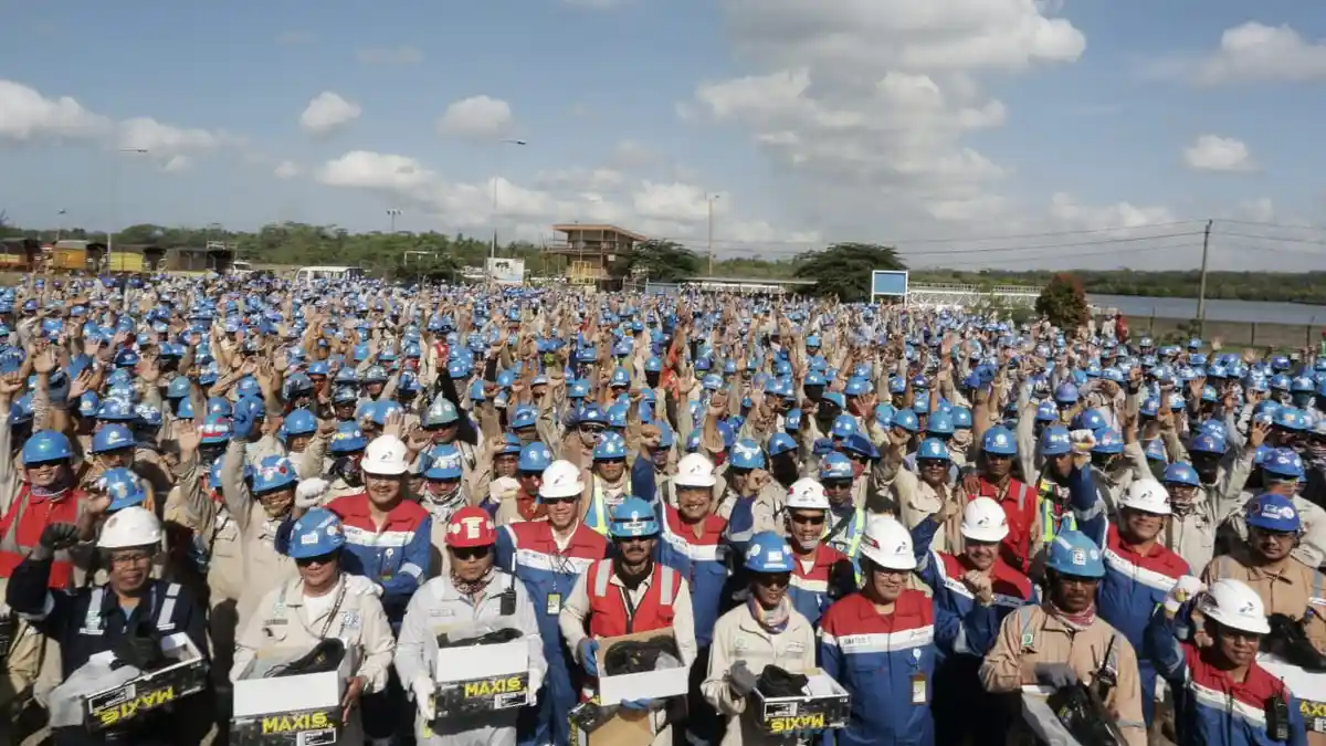 Direksi Pertamina Berikan Apresiasi 11 Juta Jam Kerja Aman PLBC