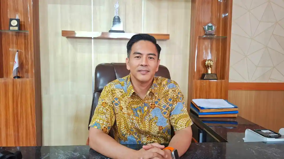 Erwin Sutanto Kritik Pemberhentian 11 Kades dan Beasiswa oleh Pemkab Morotai
