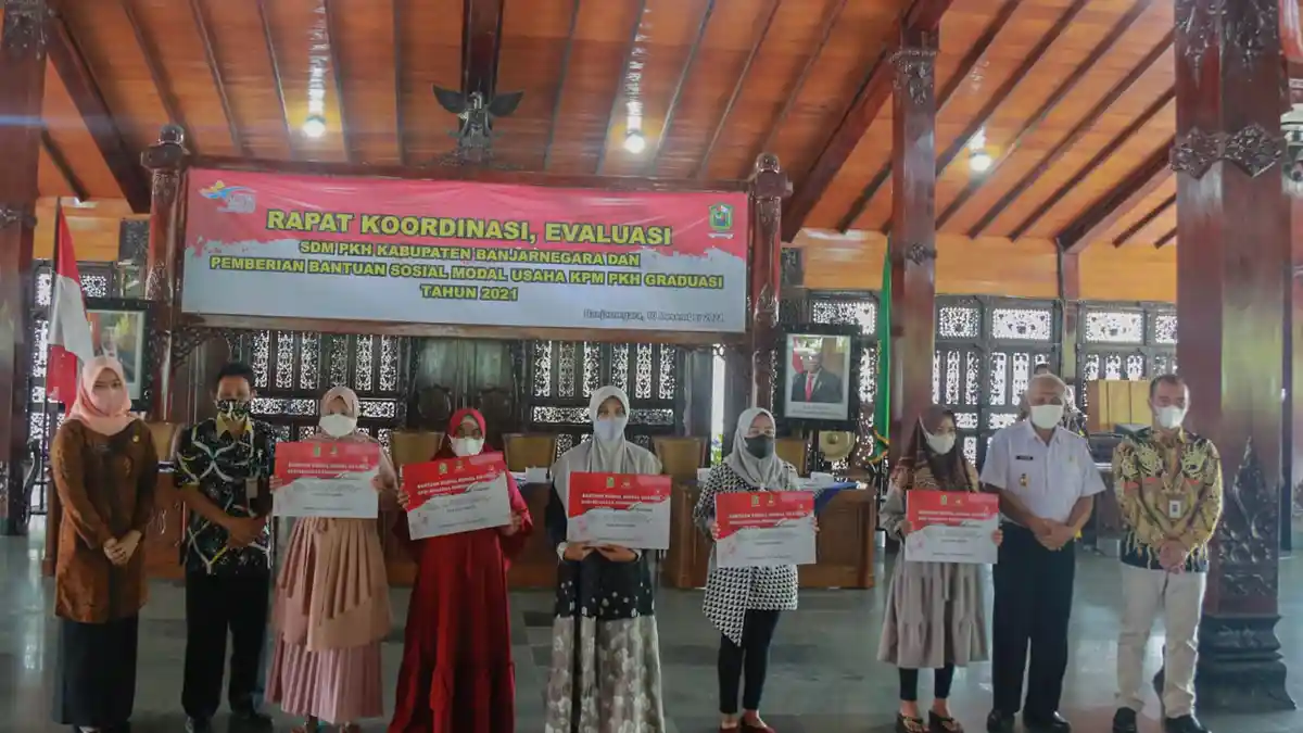 Tidak Lagi Terima Bantuan PKH, 20 KPM PKH Graduasi di Banjarnegara Dibantu Modal Usaha