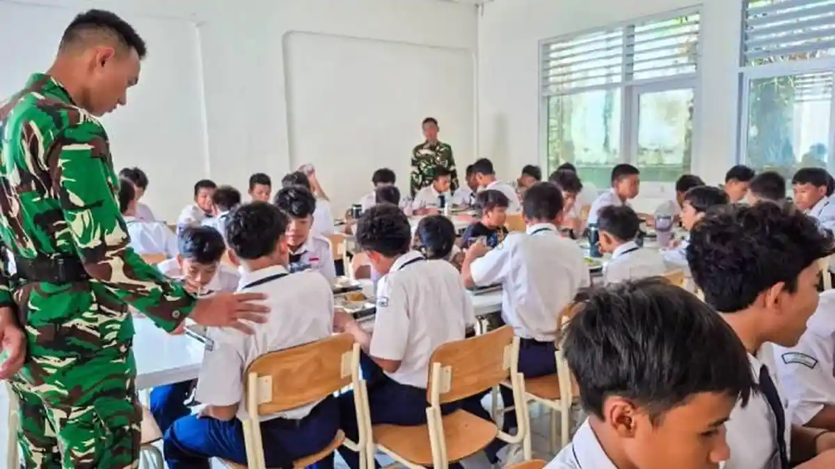 Satgas MBG NTB Kaji Opsi Penyajian Makanan Secara Prasmanan untuk Siswa