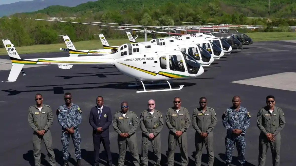 Helikopter Bell 505 Jet Ranger X Produksi ke-300 Dikirim ke Pemesan