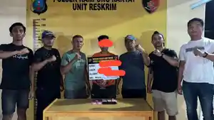 seorang-pria-berinisial-RAL-aliafsd.jpg