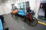 Jalur Khusus Sepeda di Stasiun MRT