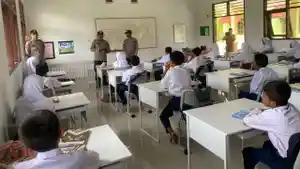 Sosialisasi-Kenakalan-Remaja-di-SMPN-3-Singkep-Barat.jpg