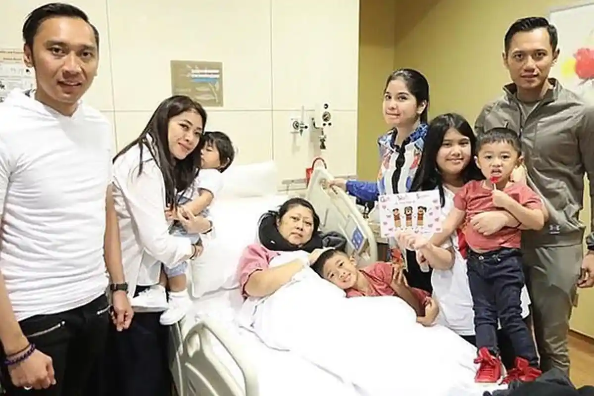 Mantan KSAD Donorkan Sumsum Tulang Belakang ke Ani Yudhoyono