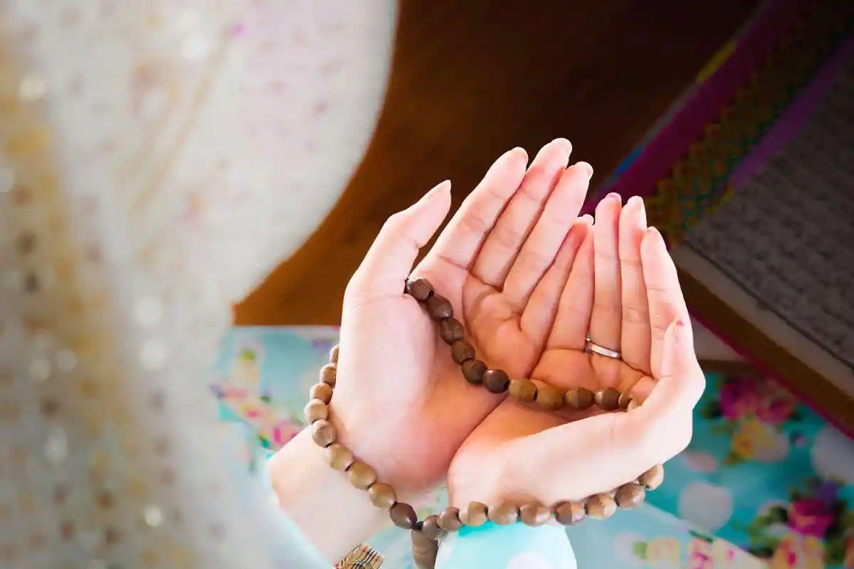 Doa Membuat Orang yang Menghina Kita Menyesal, Baca Doa Ini Khusuk dan Amalkan Setiap Hari