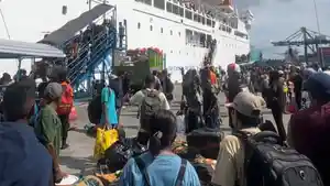 libuer-idul-aDHA.jpg