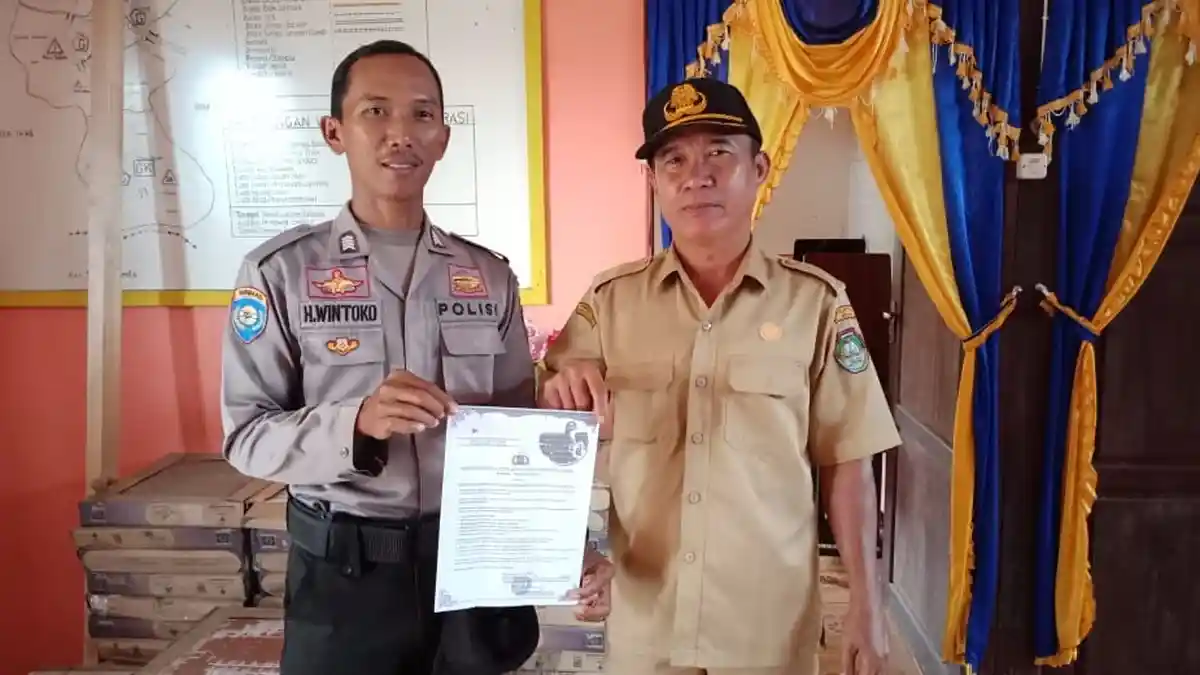 Cegah Karhutla, Bhabinkamtibmas Sebar Maklumat Kapolda Kalbar