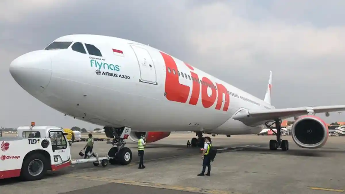 Berat Hati, Lion Air Terpaksa PHK dan Potong Gaji Karyawan di Masa Pandemi