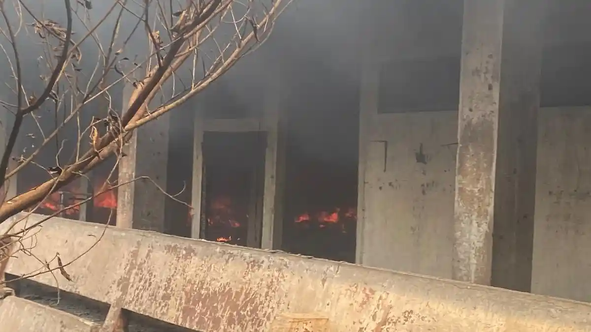 Kebakaran di Pasar Horas Diperparah karena Banyak Pedagang Libur, Tapi Dagangan di Kios