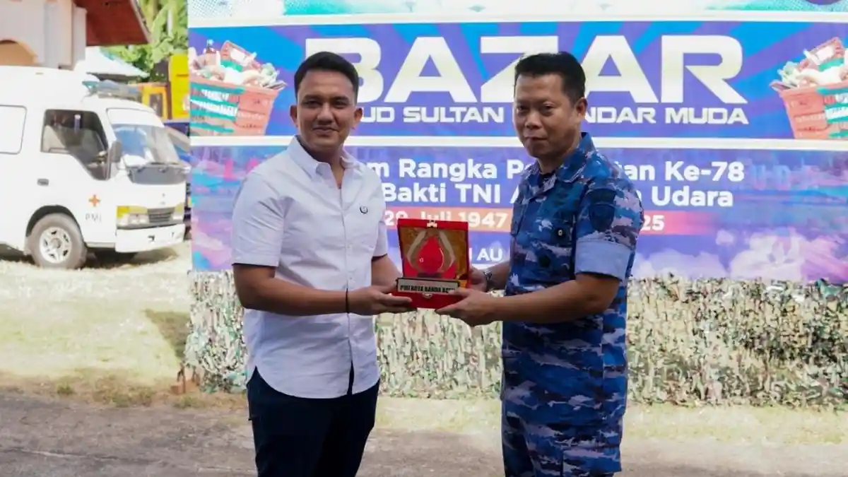 Lanud Sultan Iskandar Muda Gelar Donor Darah, dan Pengobatan Massal