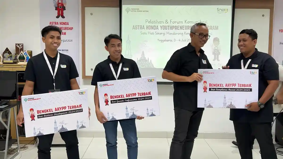 Dorong Ekonomi dan Lapangan Kerja Baru, Yayasan AHM Latih Puluhan UMKM Bengkel Sepeda Motor