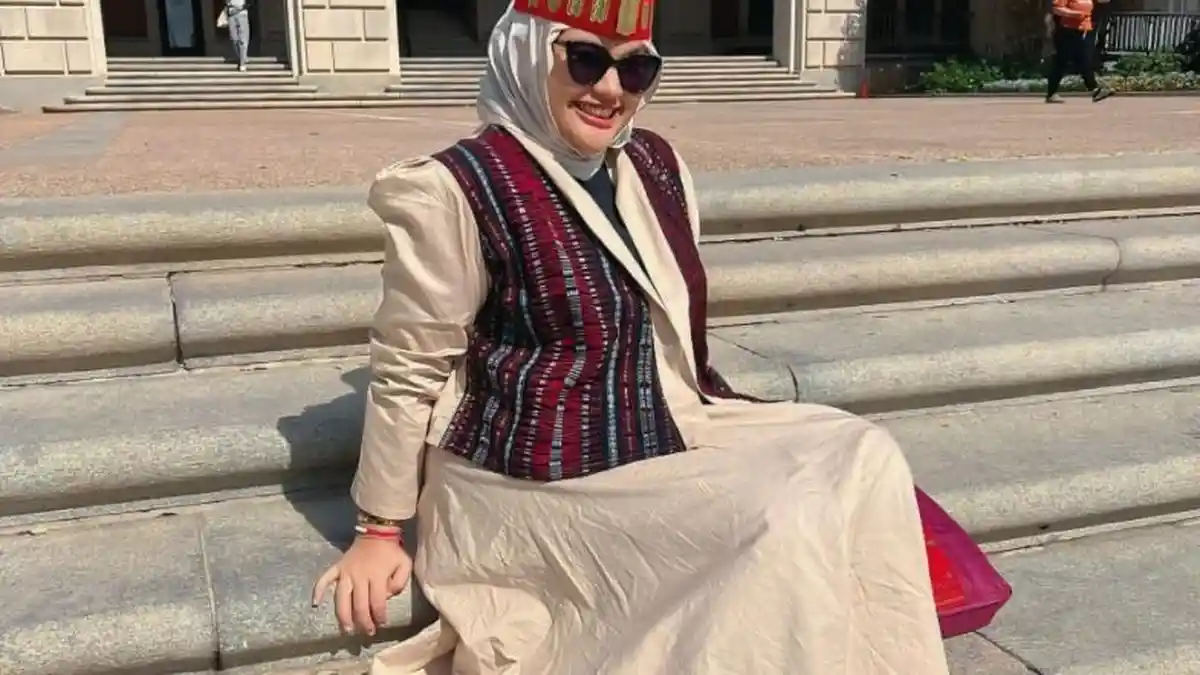 Melalui Program YSEALI, Hawarina Daur Ulang Ulos Jadi Berbagai Kreativitas