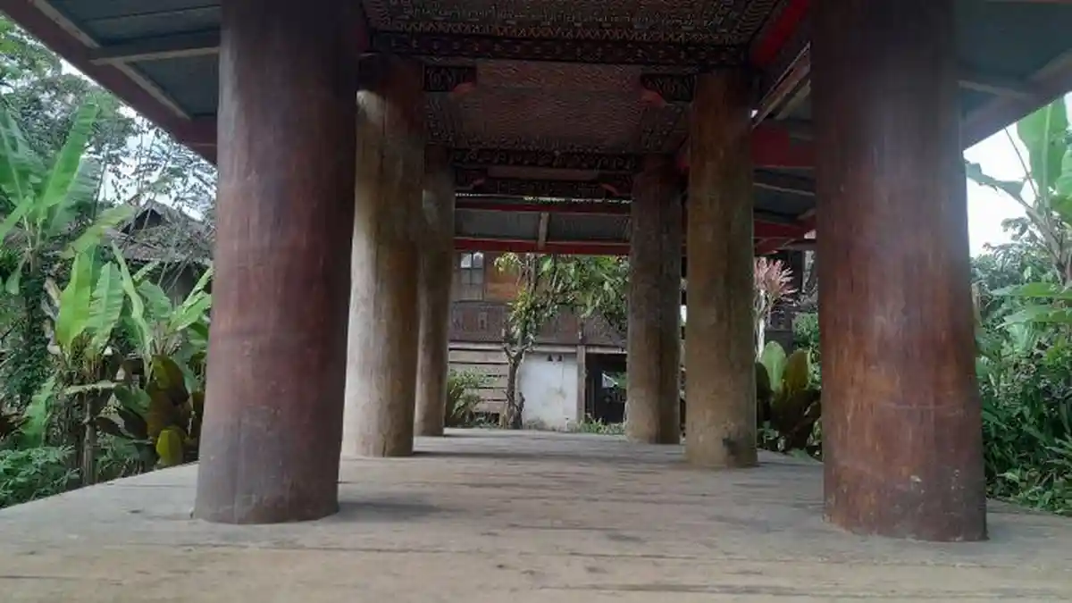 Jenis Lumbung di Toraja Berdasarkan Jumlah Tiang