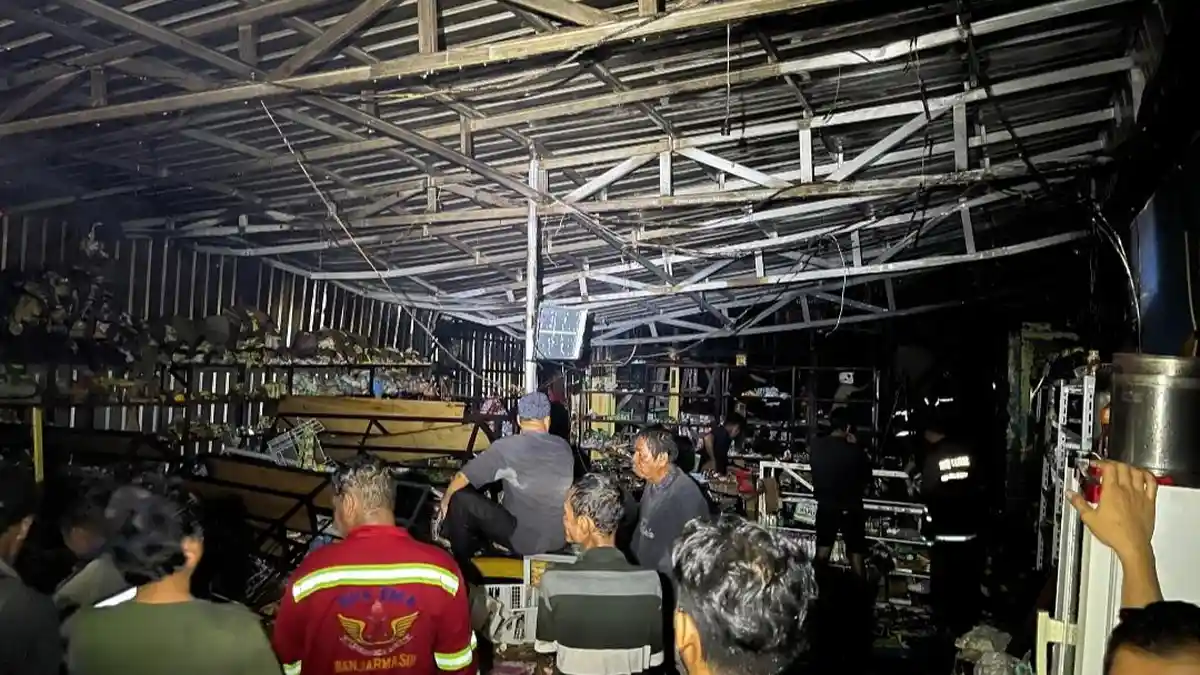 Toko Sembako di Antasan Kecil Timur Dilalap Api, Barang Dagangan Ludes Terbakar