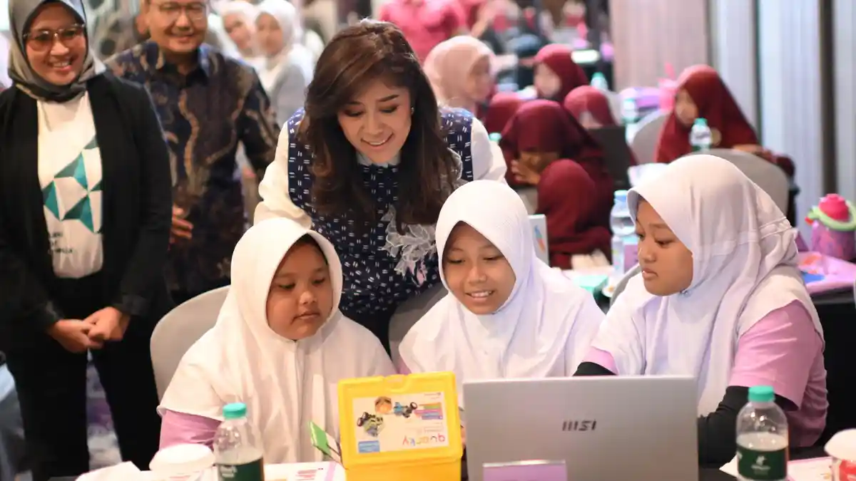Amazon Girls’ Tech Day Libatkan Lebih dari 400 Siswi SD-SMA, Kenalkan AI, Gaming, dan Coding