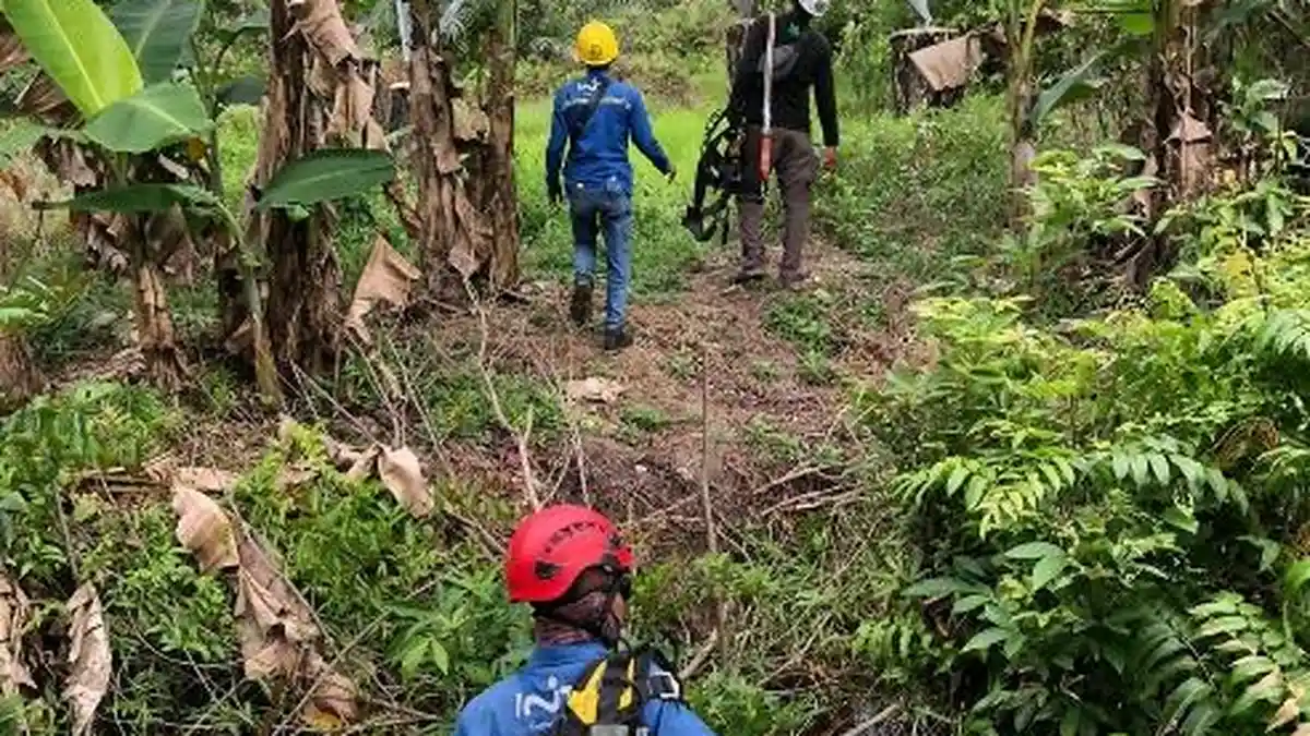 Jaga Asset dan Kualitas Layanan, PLN Icon Plus Rapikan Kabel Fiber Optic Secara Berkala