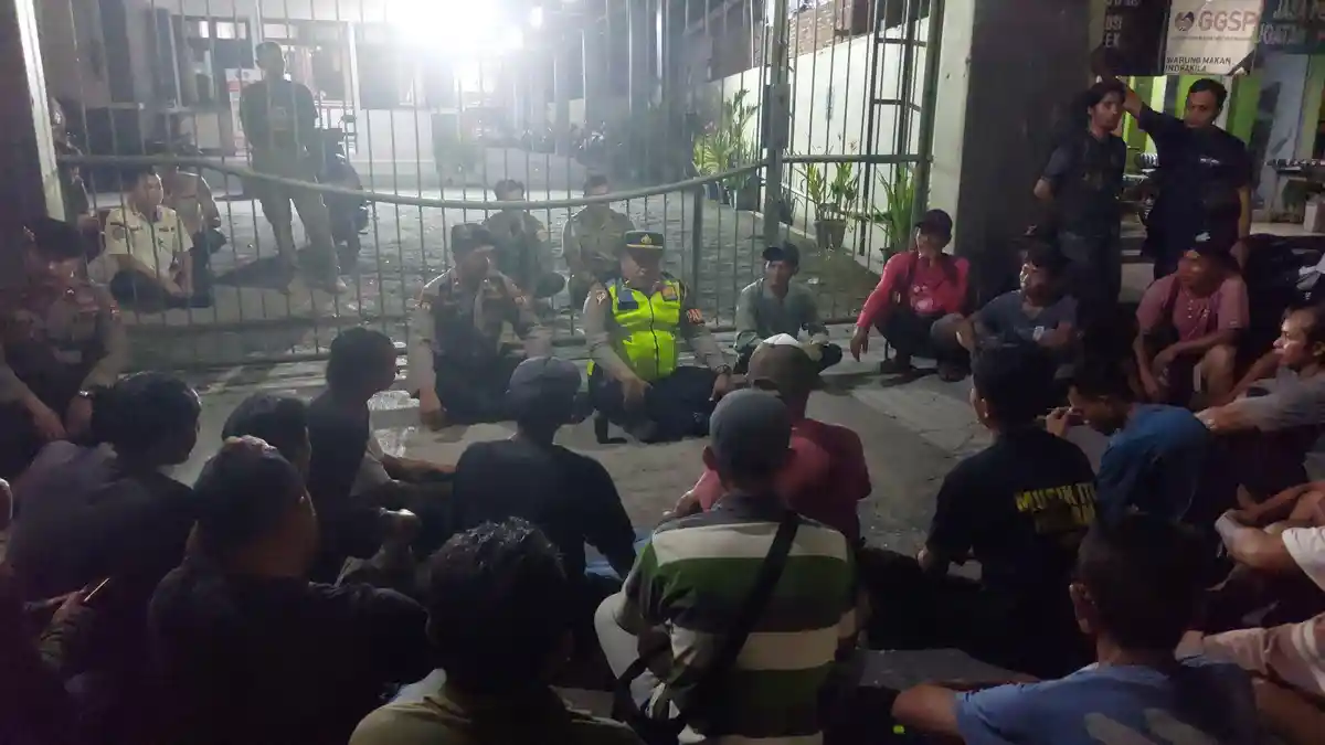 PKL Geruduk Kantor Satpol PP Kebumen, Barang Dagangan yang Disita Dikembalikan