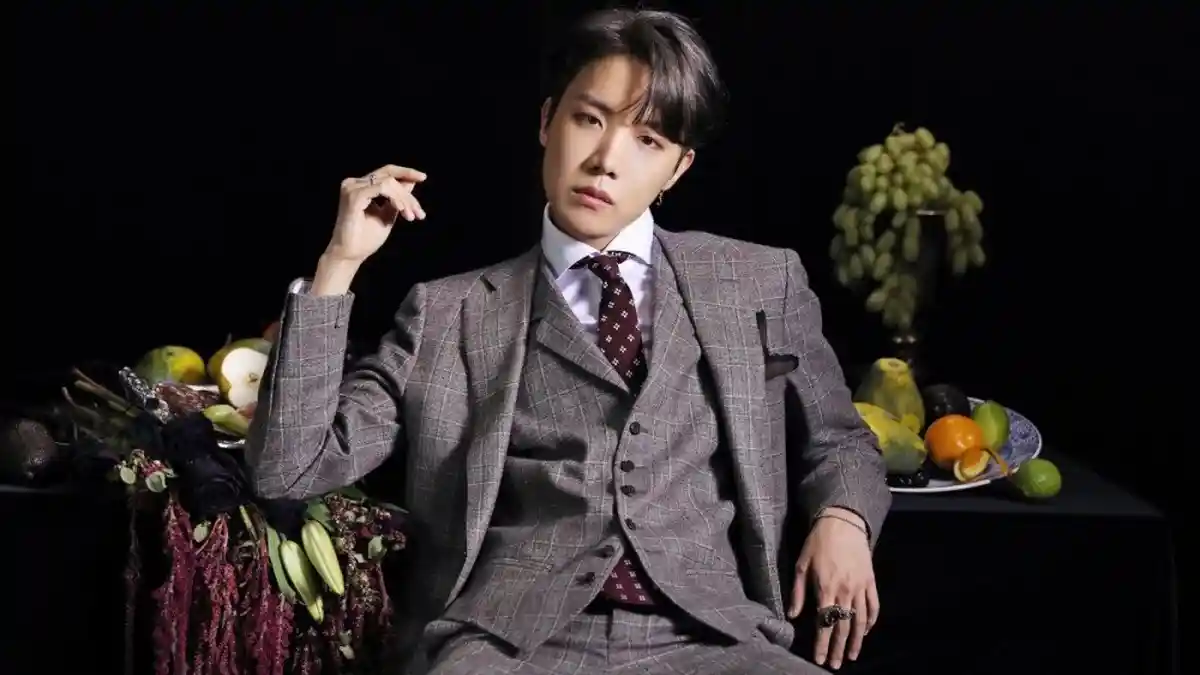 BLAK-Blakan J-Hope BTS Bongkar Hal-hal yang Bikin Takut, IU Sampai Tak Percaya