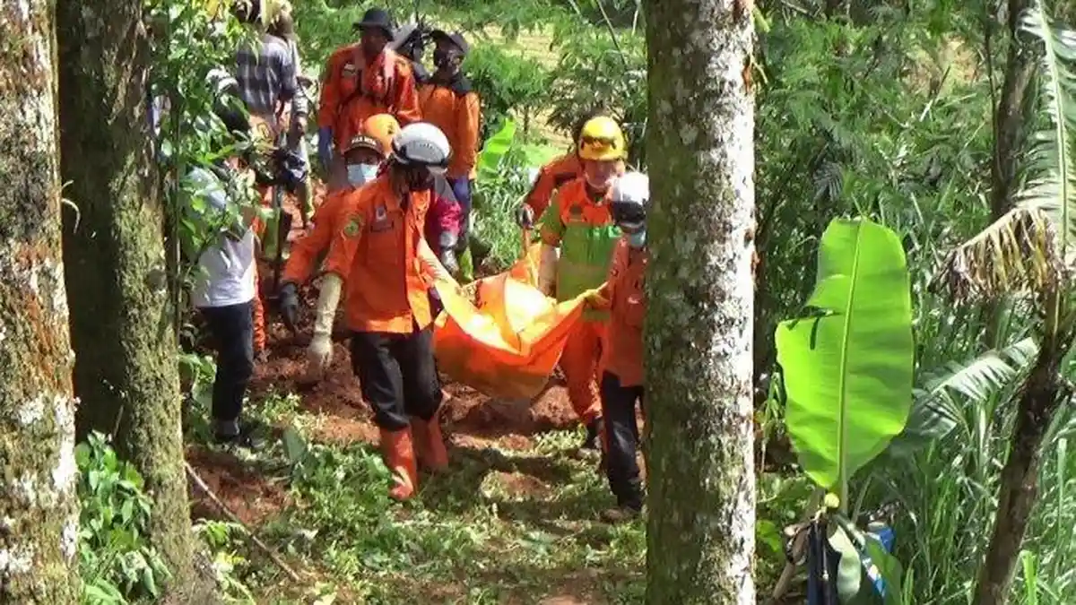 Viral Dukun Pengganda Uang Kubur Beberapa Mayat Korbannya Dalam 1 Lubang, Korban Ditipu Lalu Diracun