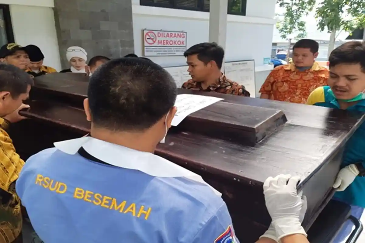 Keluarga Sari Sartika tidak Tahu Korban Jatuhnya Bus Sriwijaya di Pagaralam Itu Mau ke Palembang